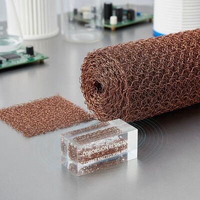 Corrosion Resistant Copper Knitted Wire Mesh Dirancang untuk Perisai Elektromagnetik dan Aplikasi Filtrasi Industri Menawarkan Superior