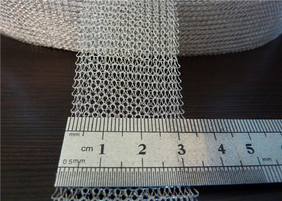 SS Rajutan Mesh Fabric 4 * 5mm Mesh Hole Gas Liquid AISI 301 Untuk Demister