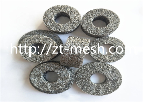 Keakuratan penyaringan yang sangat baik Teknik Mesh Wire Knitted yang Dikompresi Weave stainless steel 304 untuk penyaringan industri