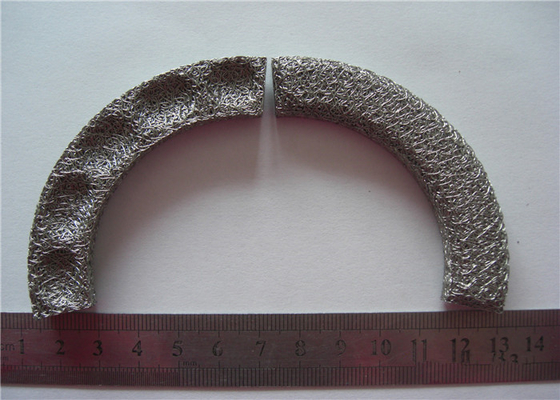 Peredam Terkompresi Rajutan wire Mesh 5mm - 25mm 90% Filter Untuk Industri Mobil