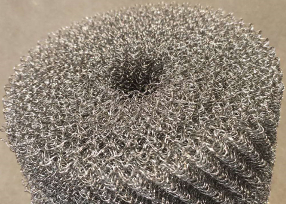 Lebar 600mm 99% Filter Layar Filter Stainless Steel Presisi Tinggi Lubang 6mm